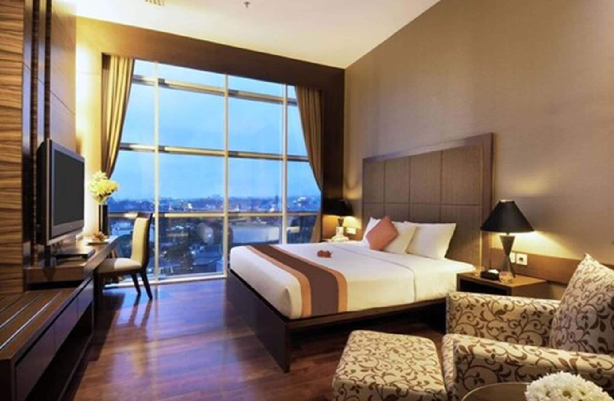 The Luxton Bandung Exterior foto