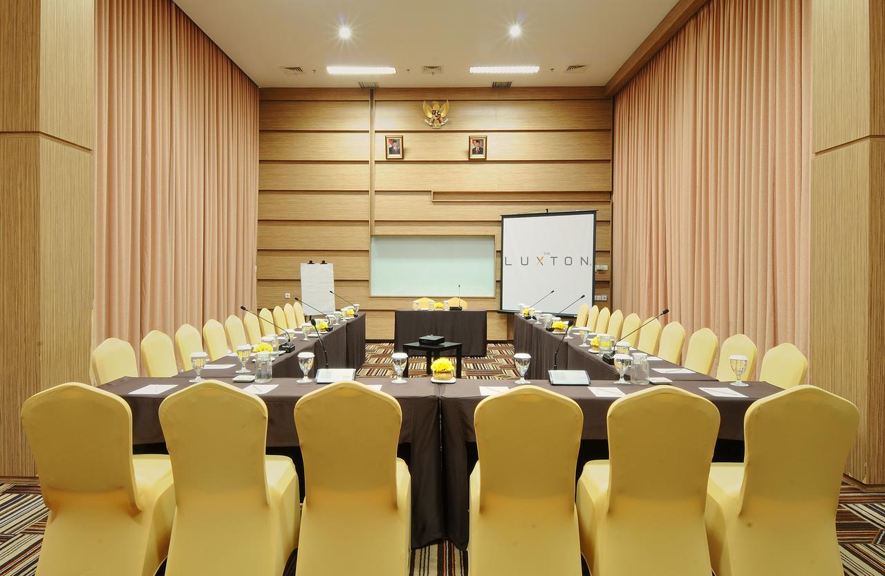 The Luxton Bandung Exterior foto